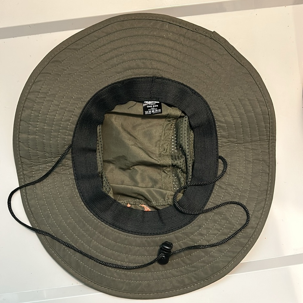 RealTree Camouflage Green and Orange Logo Bucket hat with chin/neck strap OS - Picture 7 of 8